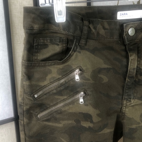 Zara Skinny Jeans Zipper Moto Denim Camo Jeans. Size 30 Women’s. - Picture 5 of 10